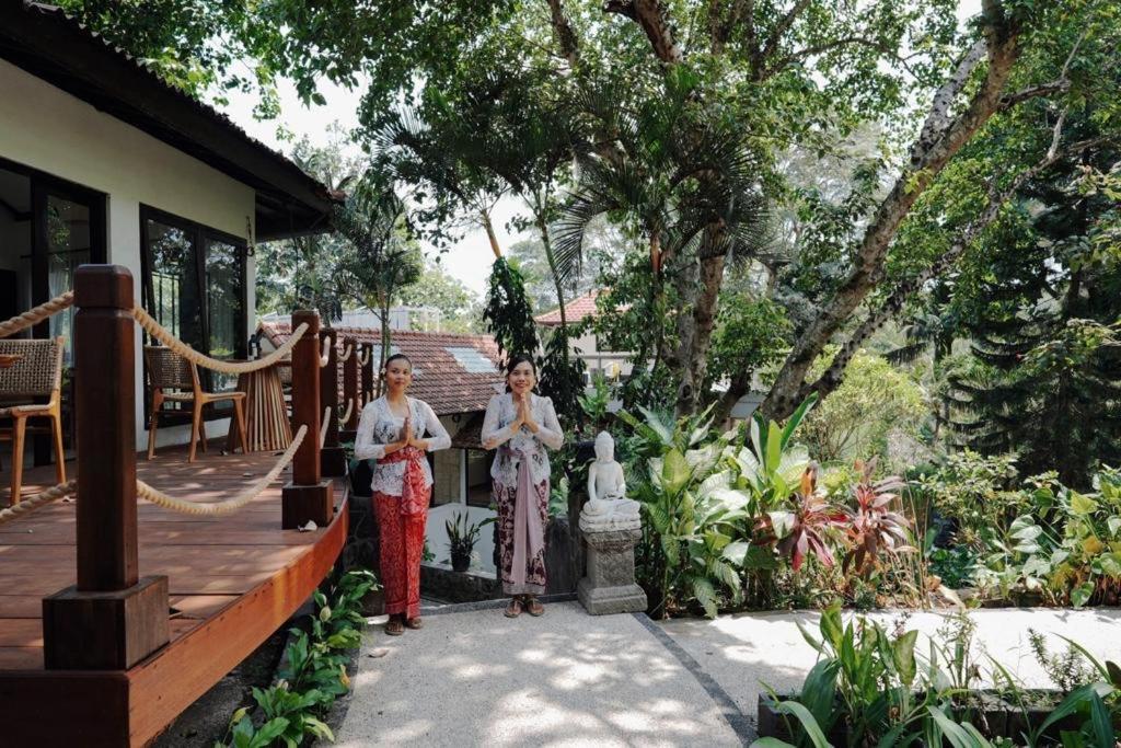 Sattva Yoga Retreat Villas Canggu Exteriör bild